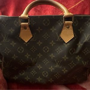 Louis Vuitton Monogram Speedy 30